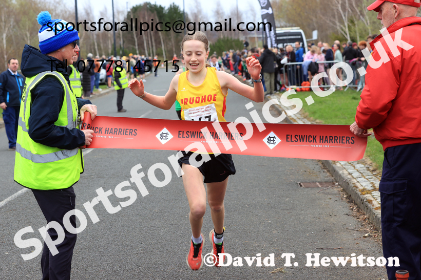 Boys and Girls Under-14s, 2026 Elswick Harriers Good Friday Road Relays and Young Athletes, Newburn,  Newcastle upon Tyne. Photo: David T. Hewitson/Sports for All Pics